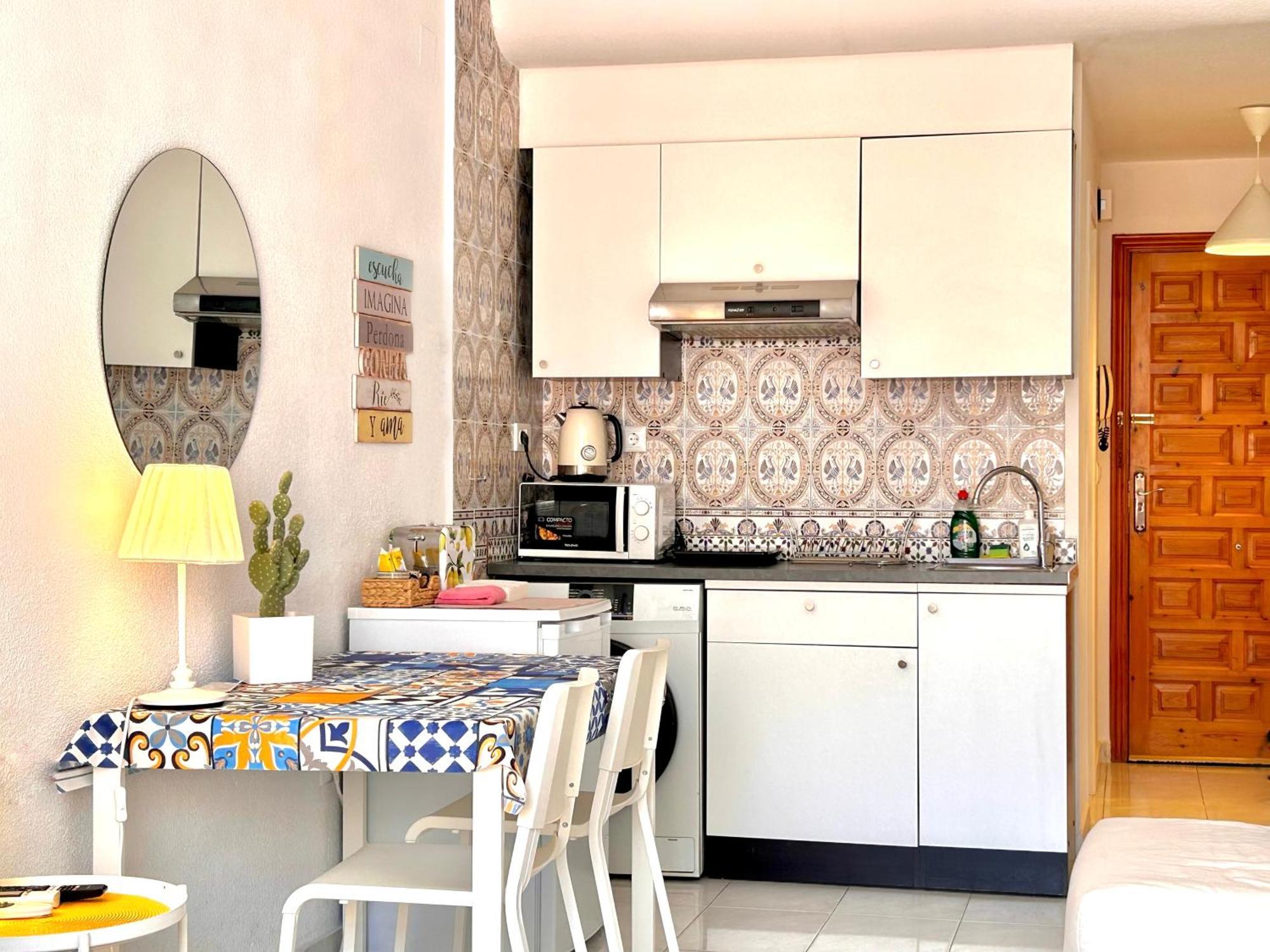 White Studio Torrevieja Buitenkant foto
